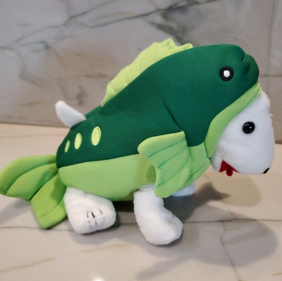 SOLD 2012 Target Plush Collectable Bullseye dog dressed as a fish - Picture 3 of 10
